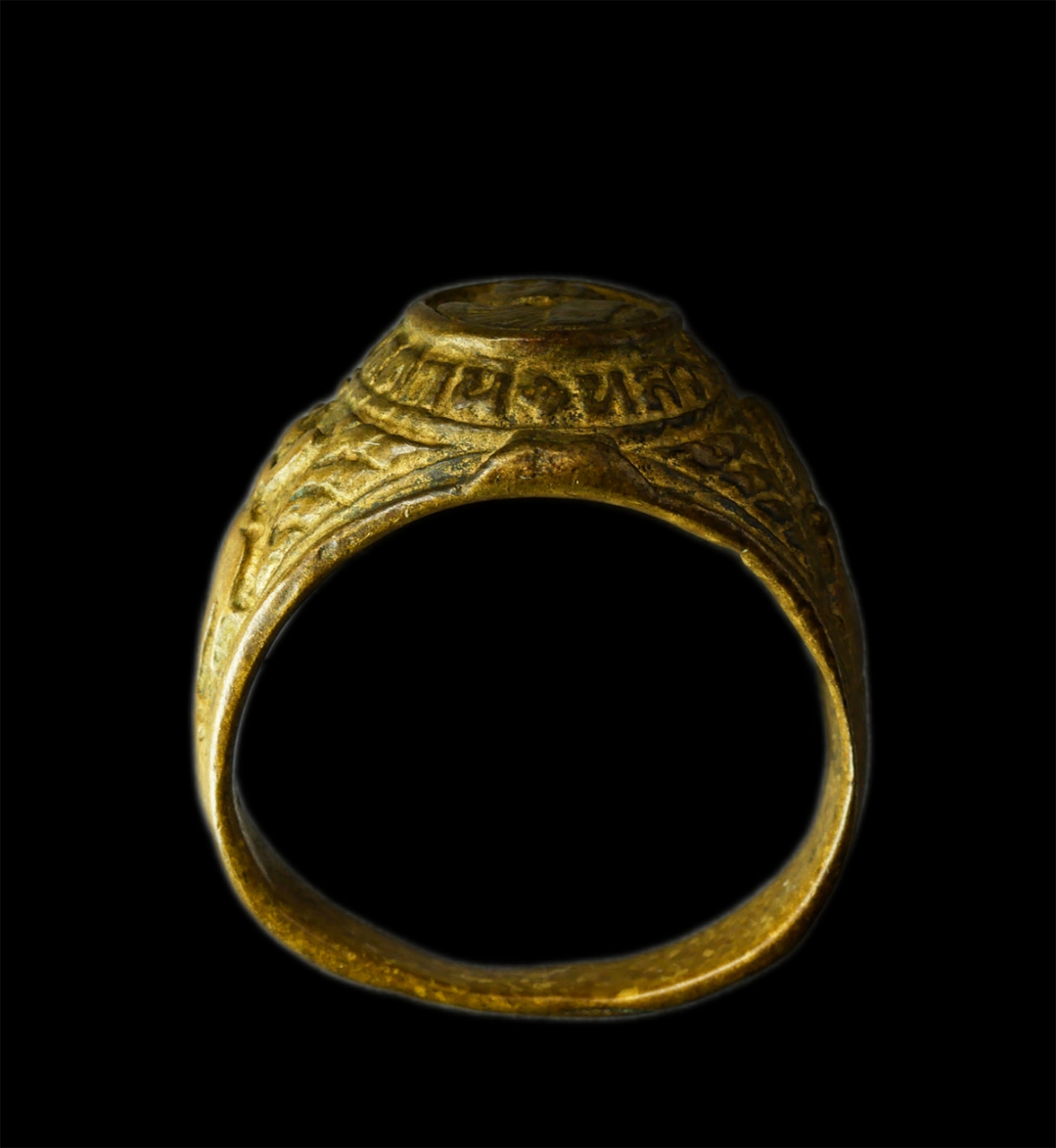 2569-02-09 (109)p.jpg - แหวน หลวงปู่ทวด วัดช้างให้ จ.ปัตตานี ปี2524 เนื้อทองผสม พระอาจารย์นอง วัดทรายขาว จ.ปัตตานี ปลุกเสก พระเก่าสวย มวลสารดี น่าเก็บสะสมบูชา | https://kamulet.in.th